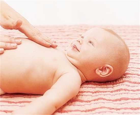 揭秘宝宝湿疹背的因：探究其发病机制与预防方法