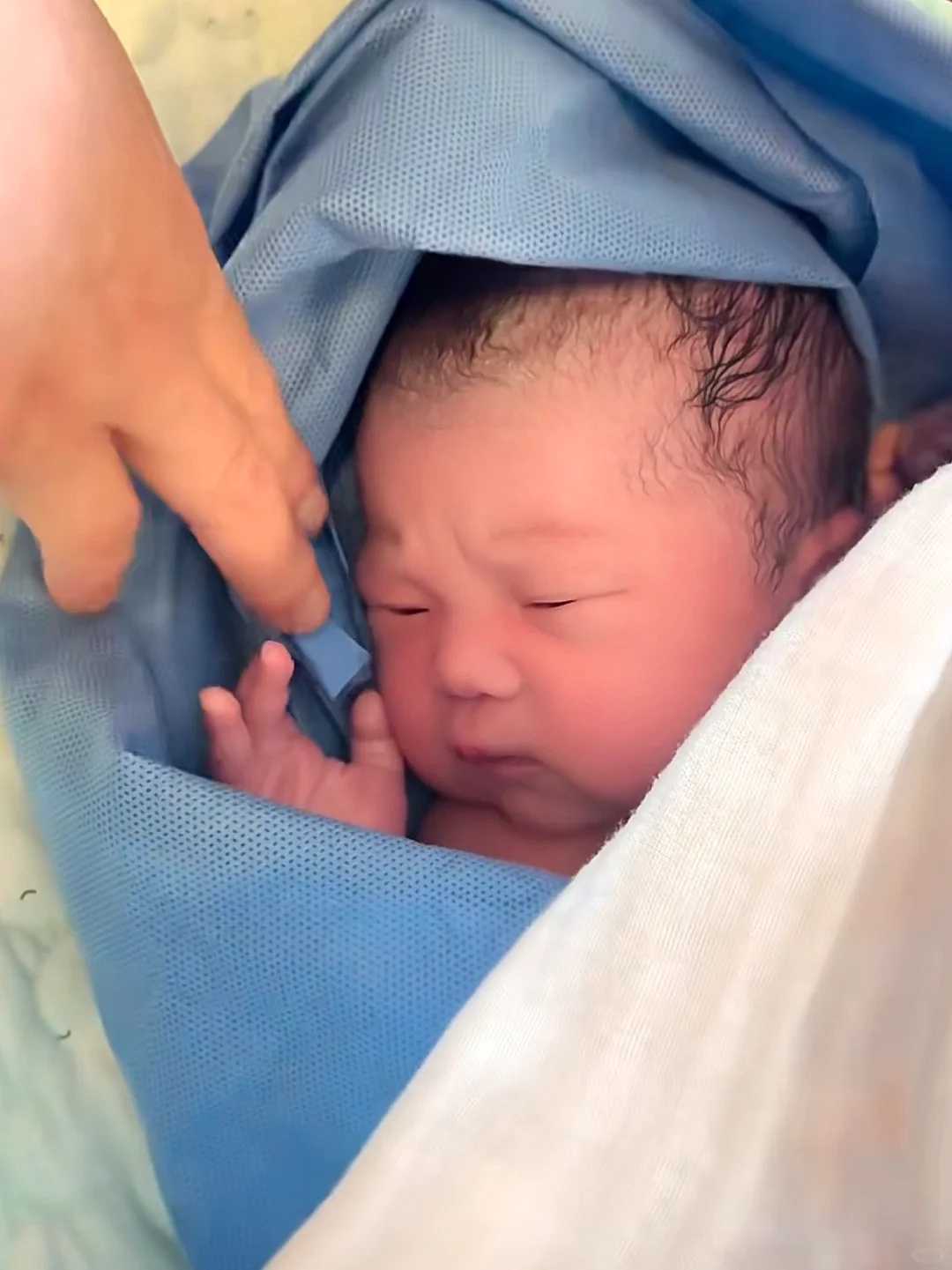 女性做试管有卵巢囊肿能促排吗？